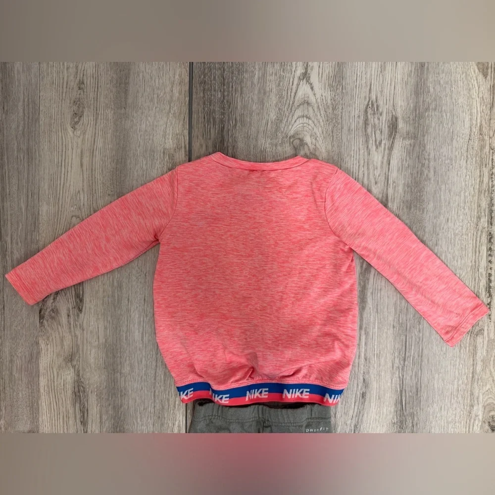Nike Kids Matching Set in Pink  and Gray